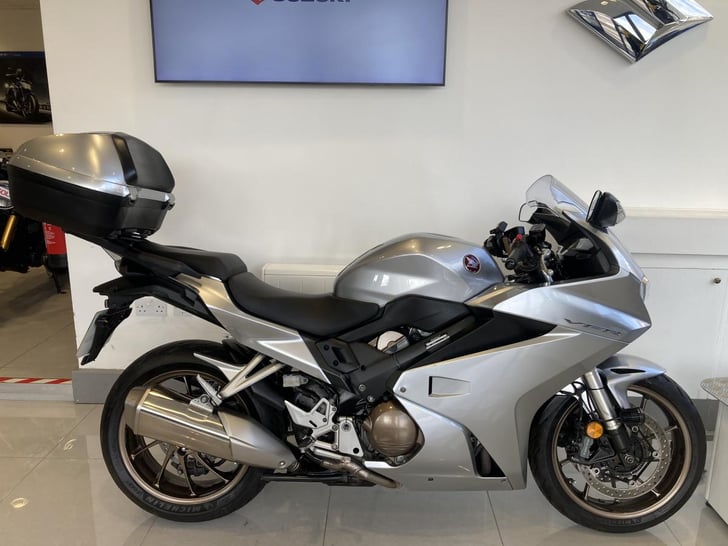 HONDA VFR800F