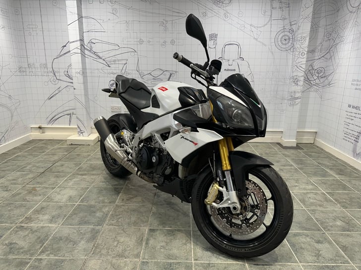 Aprilia TUONO V4 APRC