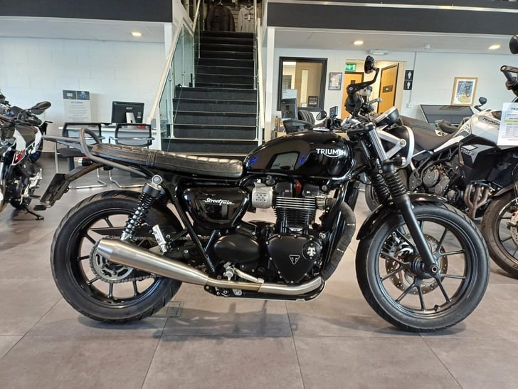 Triumph STREET TWIN