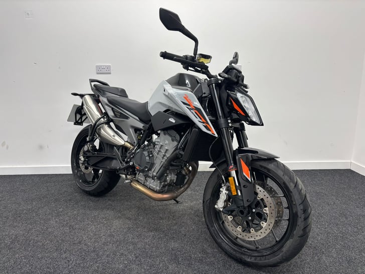 KTM 790 DUKE