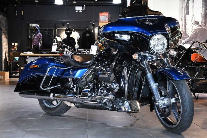 Harley-Davidson TOURING FLHXS STREET GLIDE SPECIAL