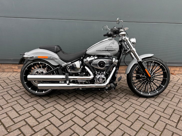 Harley-Davidson SOFTAIL BREAKOUT 117