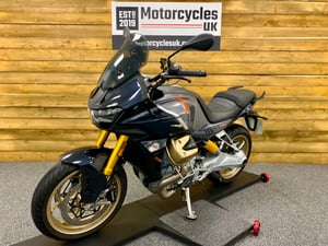 Used Moto Guzzi V100 MANDELLO S V100 MANDELLO S for sale in Swindon | Image 2