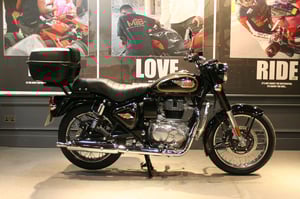 Used Royal Enfield BULLET 350 BULLET 350 for sale in Watford | Image 2