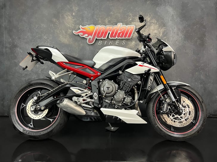 Triumph STREET TRIPLE 765 R