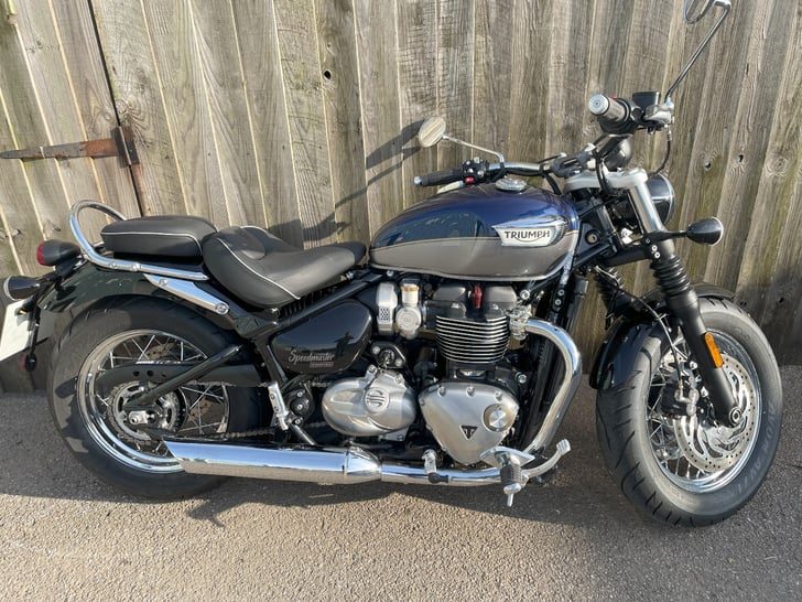 Triumph SPEEDMASTER 1200