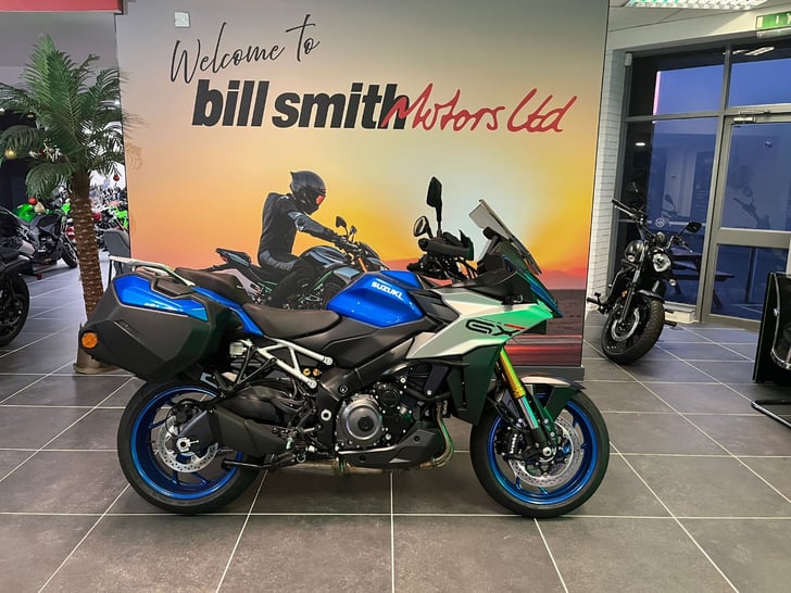 Suzuki GSX-S1000GX+