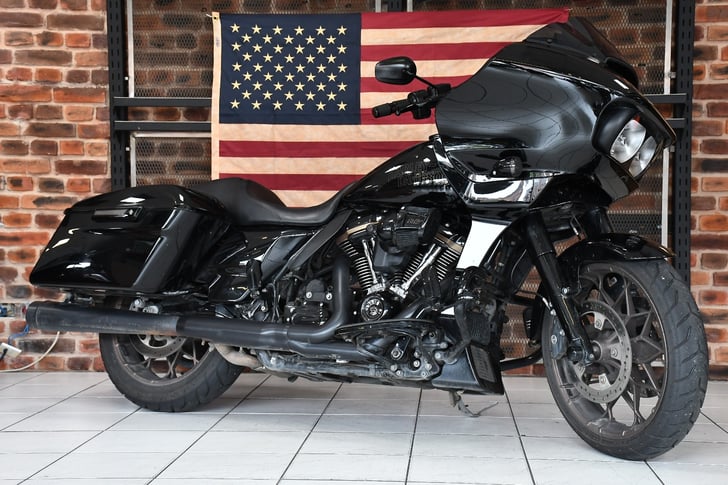 Harley-Davidson FLTRXST ROAD GLIDE ST 