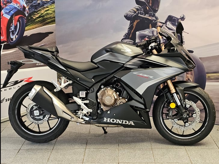 HONDA CBR500R
