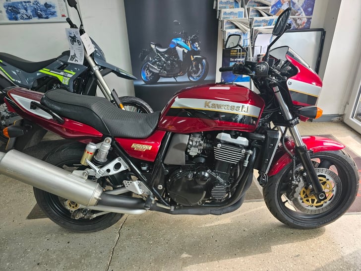 Kawasaki ZRX1100 Motorcycles for sale | New & Used Kawasaki bikes