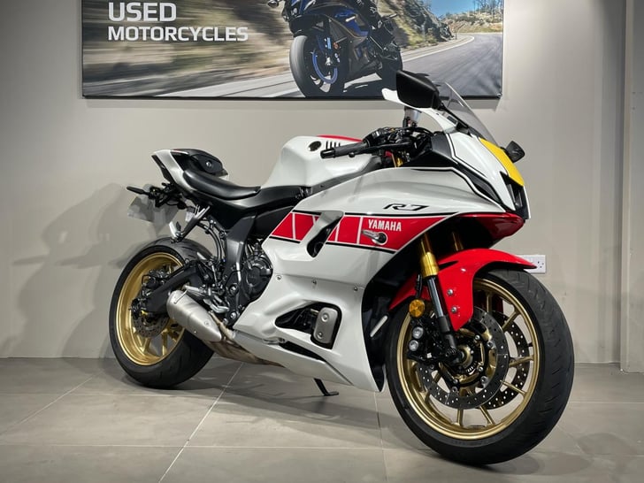 Yamaha YZF-R7
