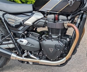 Used Triumph SPEED TWIN 900 SPEED TWIN 900 for sale in Stoke On Trent | Image 3