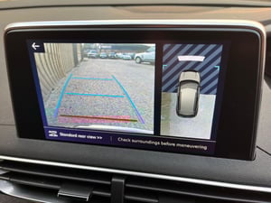 Used Peugeot 3008 3008 1.5 BLUEHDI GT LINE EURO 6 (S/S) 5DR for sale in Chesterfield | Image 2