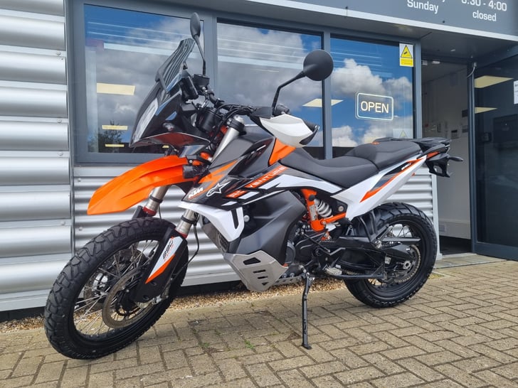 KTM 890 ADVENTURE R