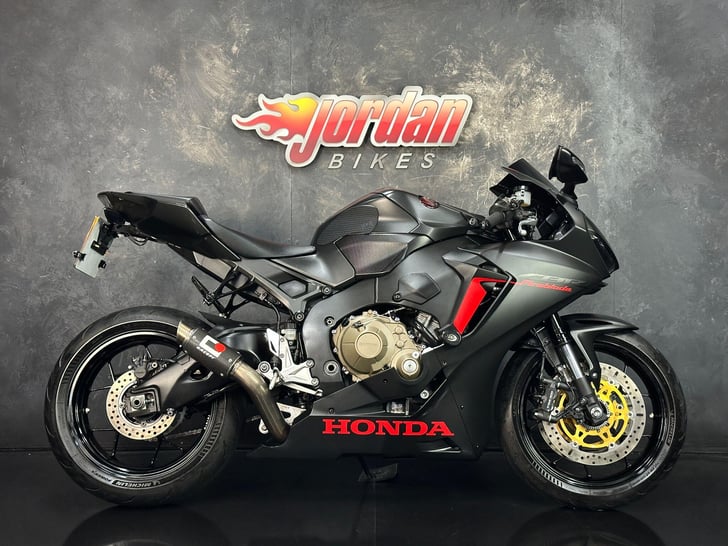 Honda CBR1000RR FIREBLADE 1000