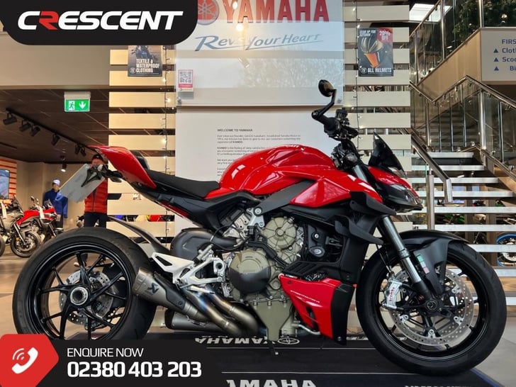 Ducati STREETFIGHTER V4