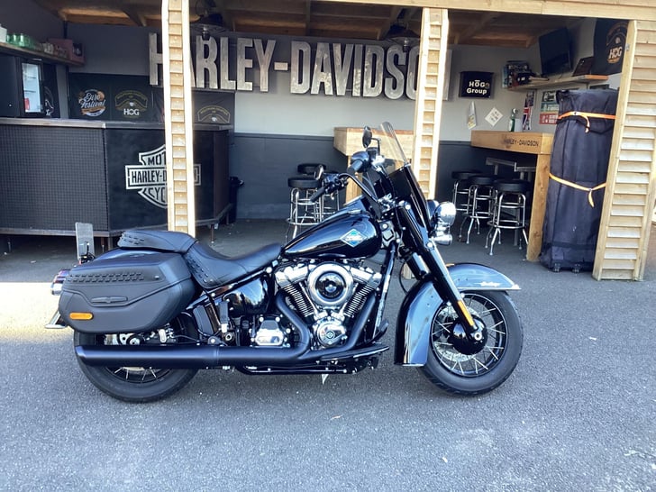 Harley-Davidson SOFTAIL 1923 FLHCS HERITAGE CLASSIC
