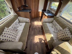 Used Auto-Sleepers BROADWAY EB BROADWAY EB for sale in Wythall | Image 2