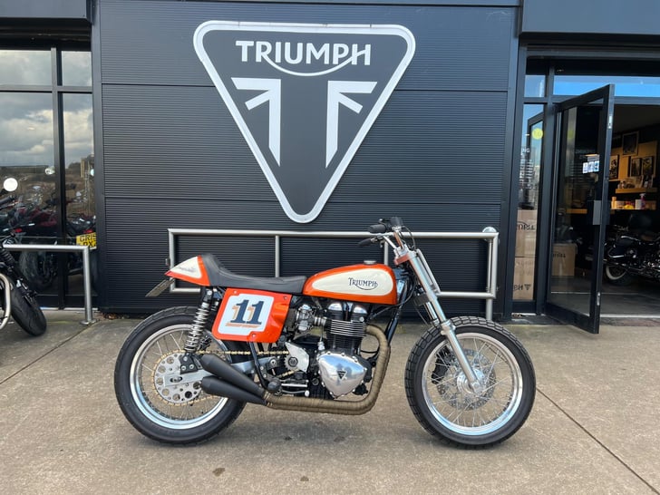 Triumph BONNEVILLE 865 SE