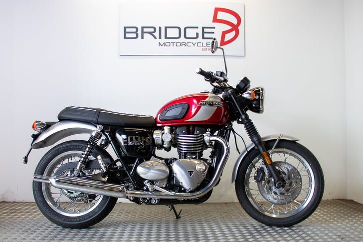 Triumph BONNEVILLE T120 ELVIS PRESLEY LIMITED EDITION