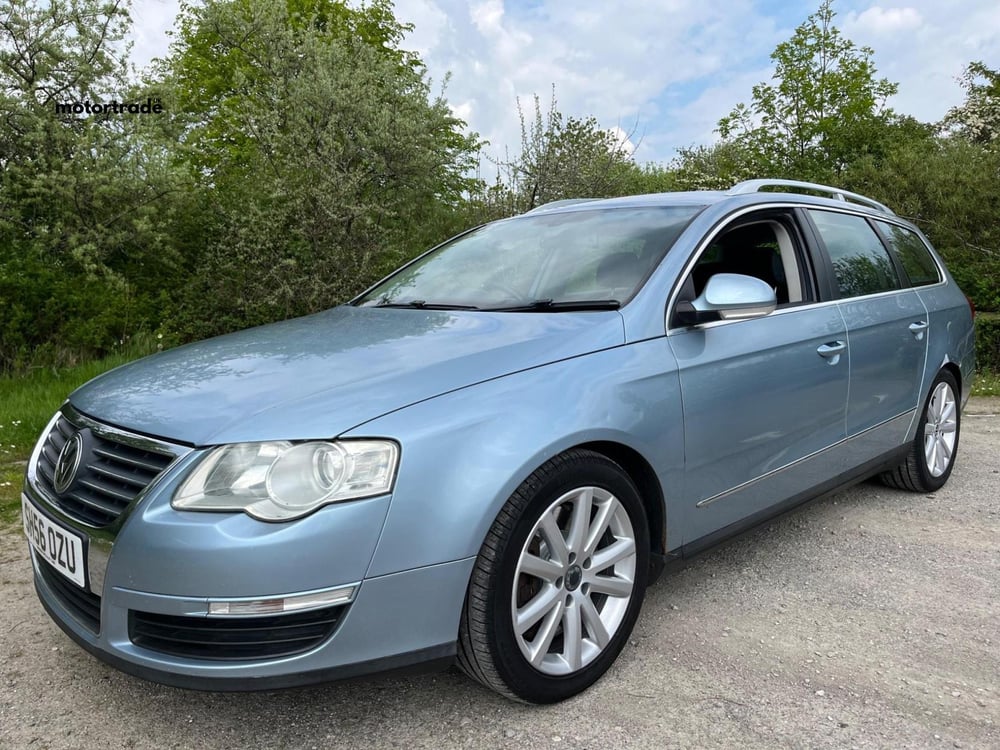 Used Volkswagen PASSAT PASSAT 3.2 FSI V6 SEL DSG 4MOTION EURO 4 5DR for sale in Chesterfield