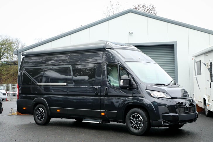 Here's a photo of the ETRUSCO CV 640 PB POP TOP , currently available for sale