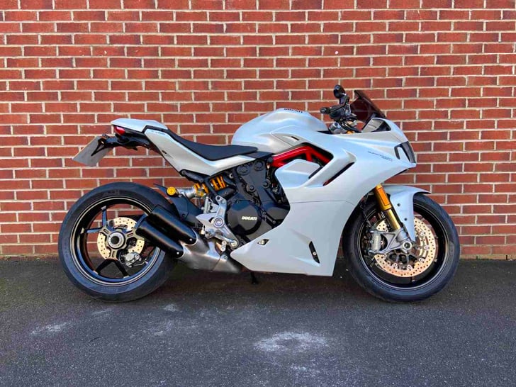 Ducati SUPERSPORT 950 S