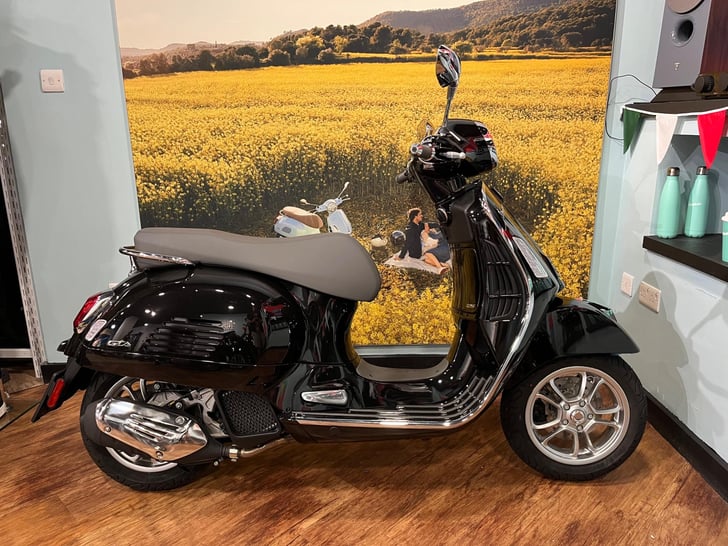 Piaggio VESPA GTS 125 CVT
