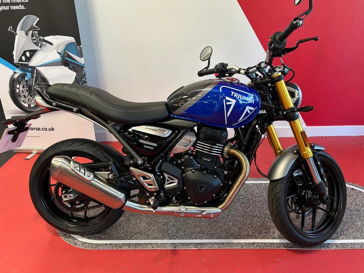 TRIUMPH SPEED 400