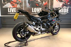 Used BMW S 1000 RR S 1000 RR 1000 SPORT CLAW-SHIFTED for sale in Watford | Image 2
