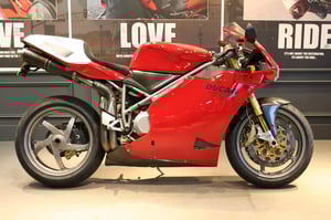 Used Ducati 996 996R for sale in Watford | Image 2