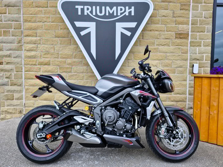 Triumph STREET TRIPLE 765 RS