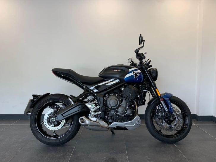 TRIUMPH TRIDENT 660