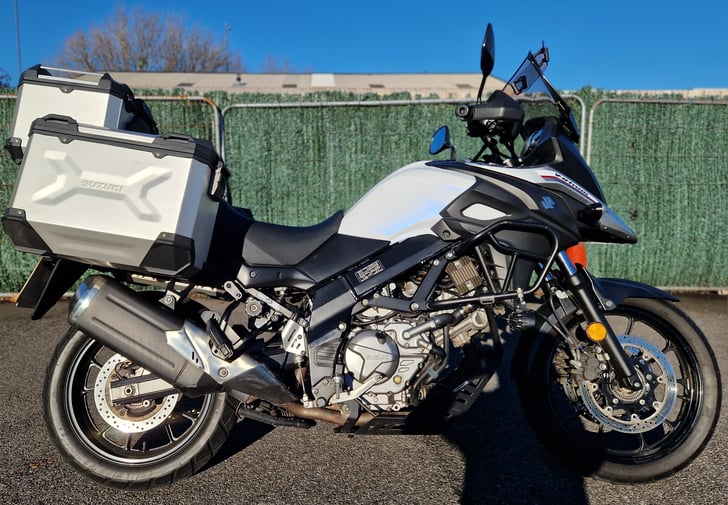 Suzuki V-STROM 650