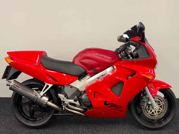 Honda VFR800F