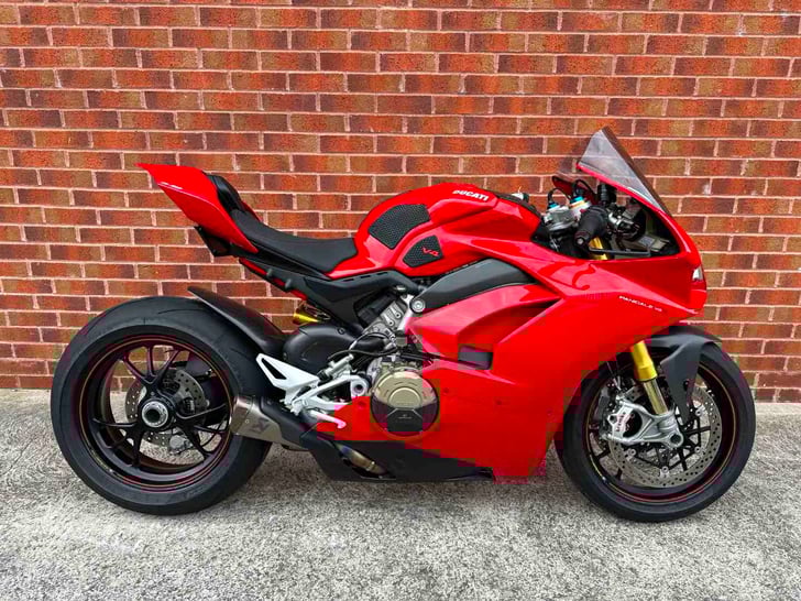 Ducati PANIGALE V4 S