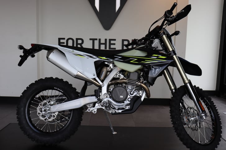 Triumph TF 450-E