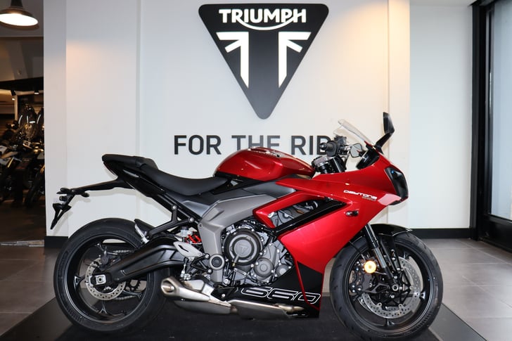 Triumph DAYTONA 660