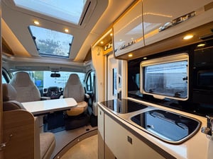 Used Dethleffs GLOBEBUS GLOBEBUS for sale in Wythall | Image 3