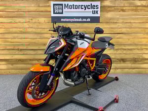 Used KTM 1290 SUPER DUKE R EVO 1290 SUPER DUKE R EVO for sale in Swindon | Image 2