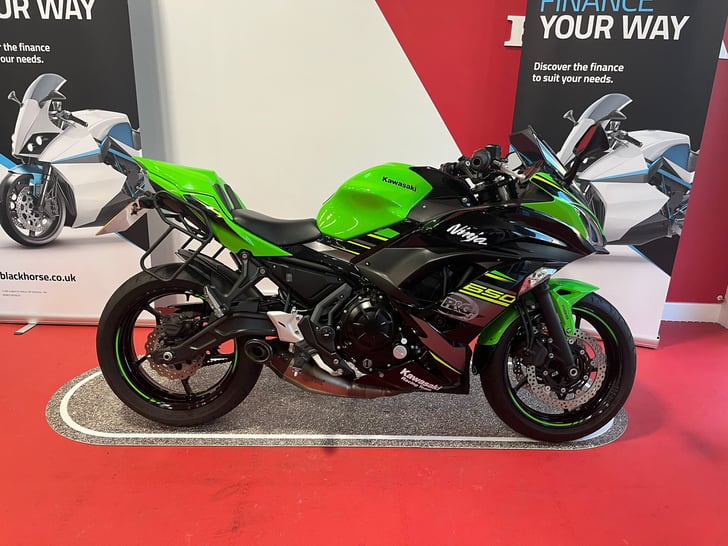 KAWASAKI NINJA 650