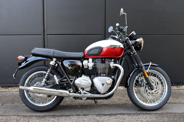 Triumph BONNEVILLE T120