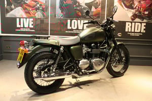 Used Triumph BONNEVILLE T100 BONNEVILLE T100 865 STEVE MCQUEEN for sale in Watford | Image 3