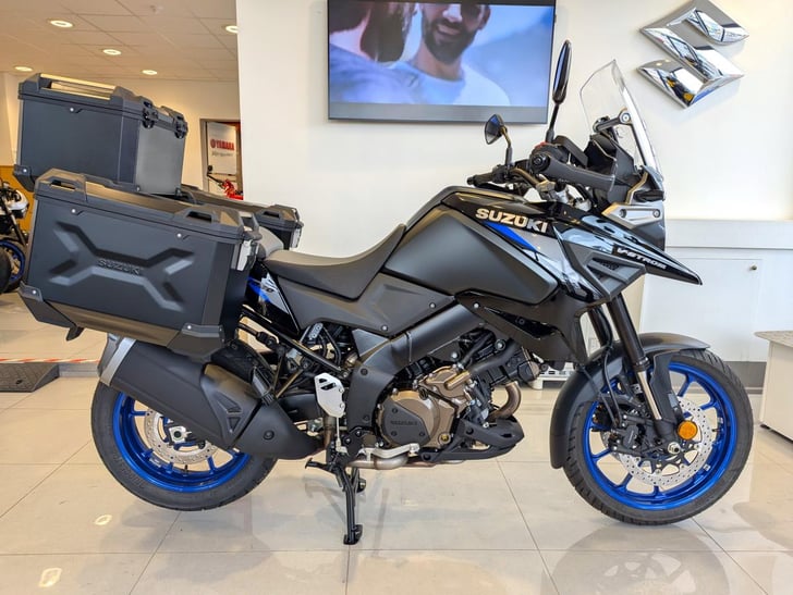 SUZUKI V-STROM DL1050 FREE PANNIERS 