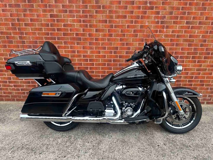 Harley-Davidson FLHTK ULTRA LIMITED 1745 