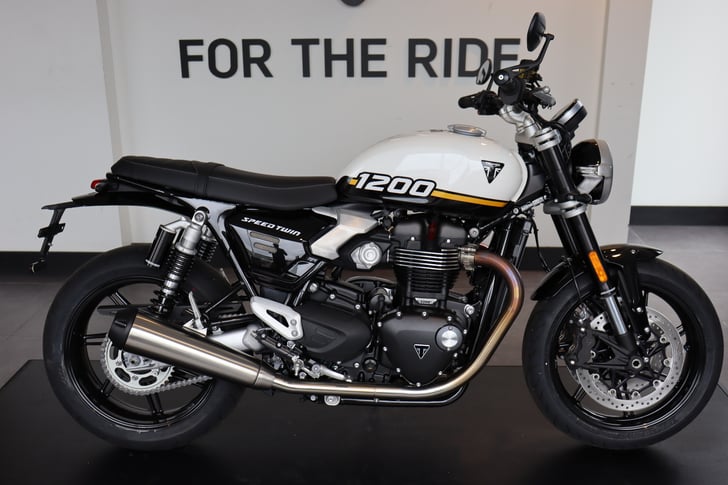 Triumph SPEED TWIN 1200