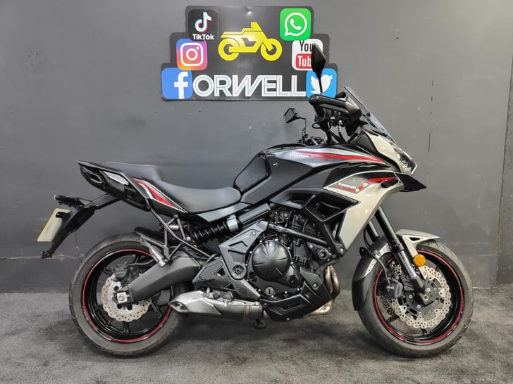 Kawasaki VERSYS 650 HNFAN 22Y 