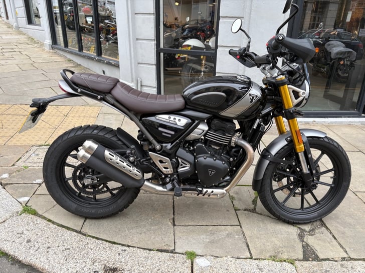 Triumph Scrambler 400 X