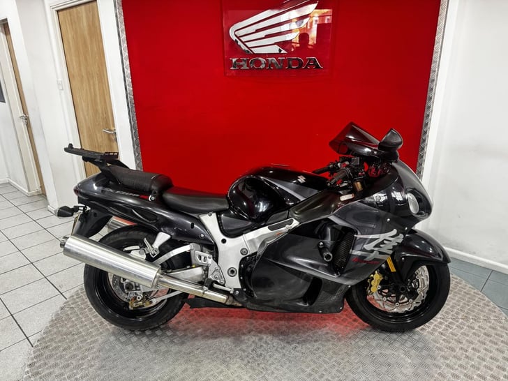 Suzuki GSX1300R HAYABUSA