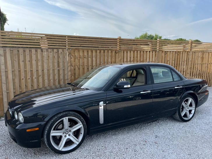 Jaguar XJ for sale in Chesterfield